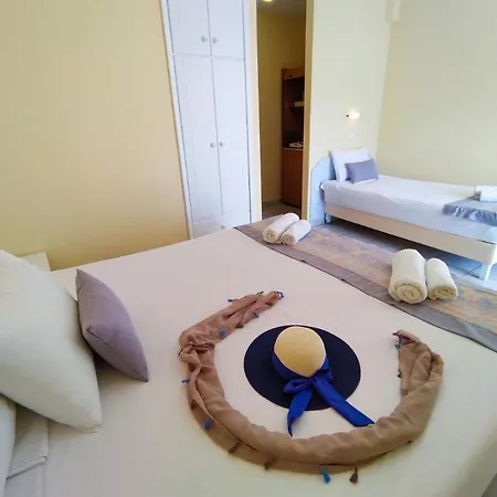 Celeste Deluxe Apartments 아파트호텔