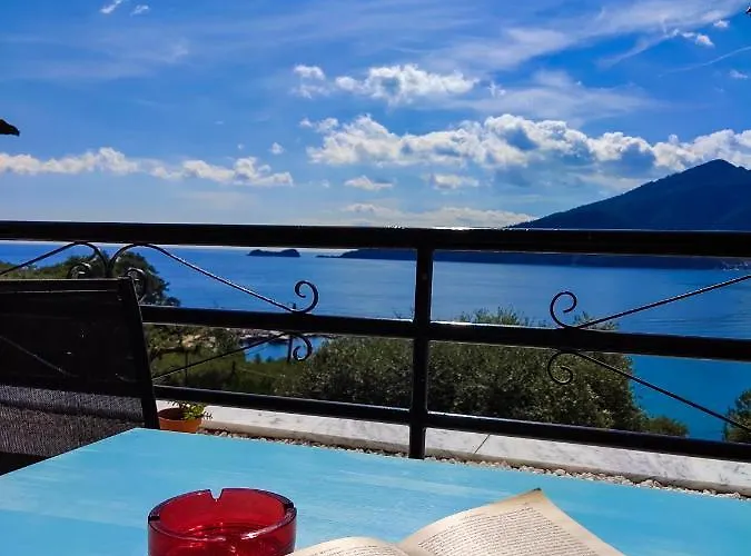 Ξενοδοχείο με διαμερίσματα Celeste Golden 4*