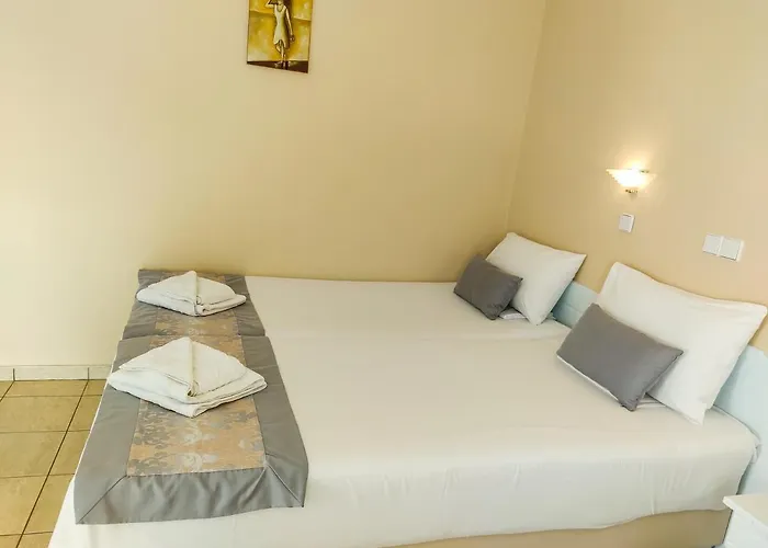 Ξενοδοχείο με διαμερίσματα Celeste Golden 4*