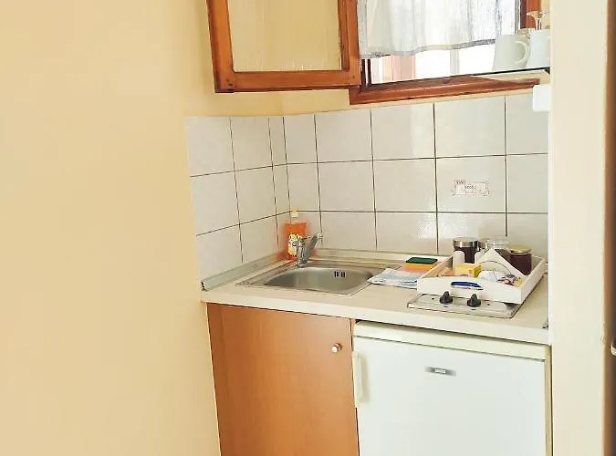 Ξενοδοχείο με διαμερίσματα Celeste Golden Χρυσή Αμμουδιά