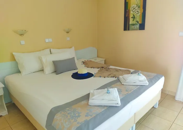 Ξενοδοχείο με διαμερίσματα Celeste Golden 4*