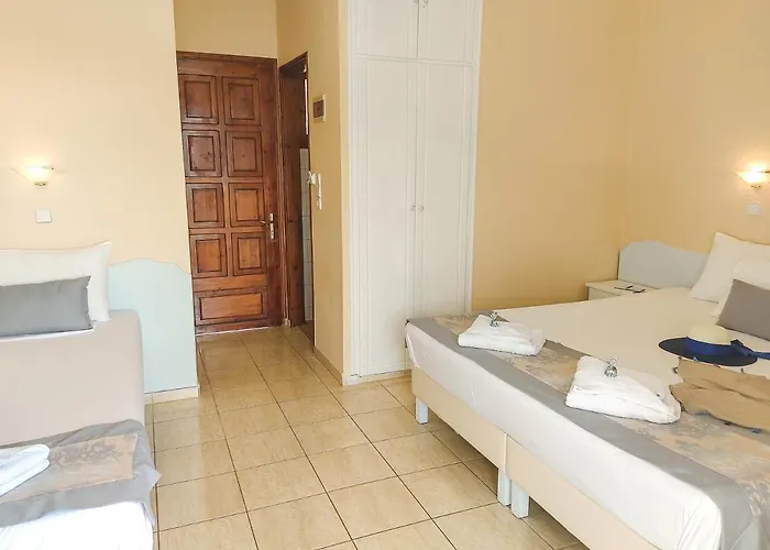 Celeste Golden Ξενοδοχείο με διαμερίσματα 4*