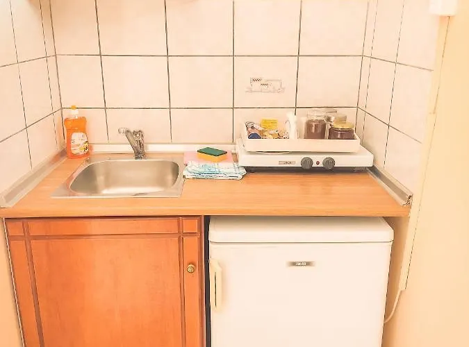 Ξενοδοχείο με διαμερίσματα Celeste Golden 4*